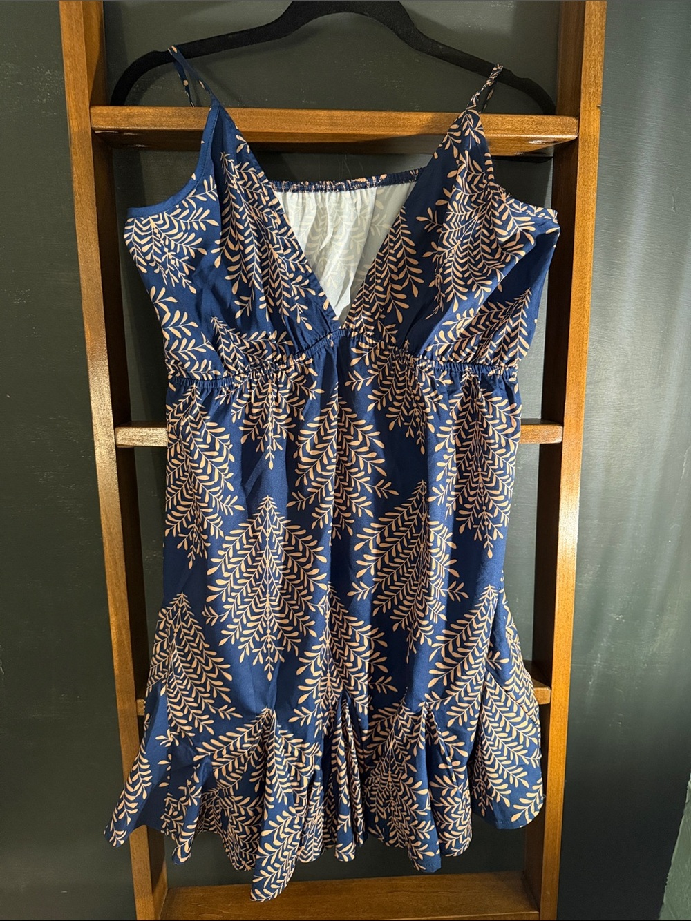 Cup She Blue Leaf-Print Spaghetti Strap Dress